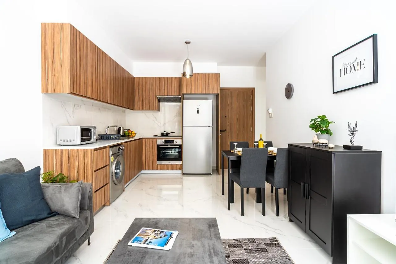Miles 2-Bedroom Apt In Livadia Cyprus